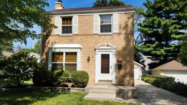 Main picture of 730 E Lincoln Ave