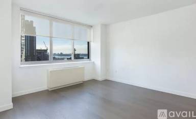 Main picture of 563 10th Ave