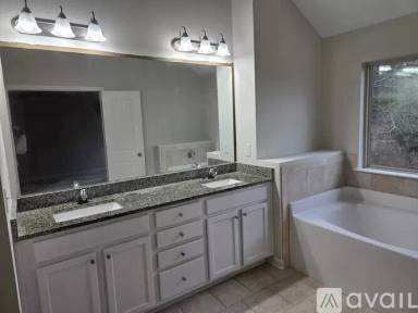 Main picture of 2215 Mason Pt