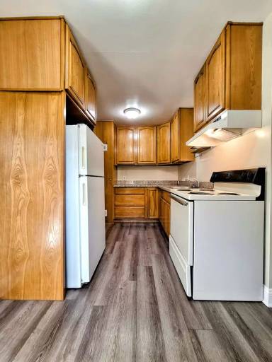 Main picture of 2085 Marlboro Ct