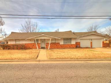 Main picture of 4101 NW 54th St