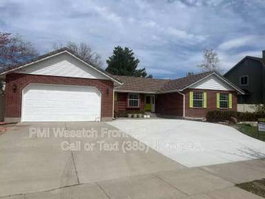 Main picture of 1779 E Michael Way