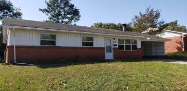 Main picture of 1425 E Beverly St