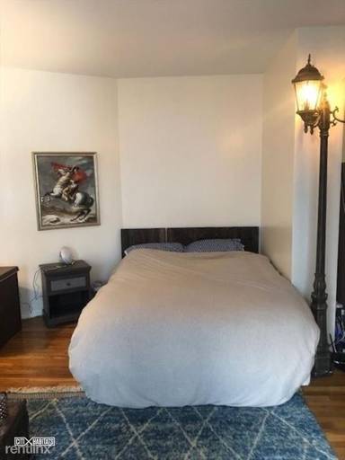 Main picture of 114 East 40th St