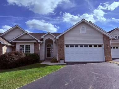 Main picture of 2513 Cherry Ln