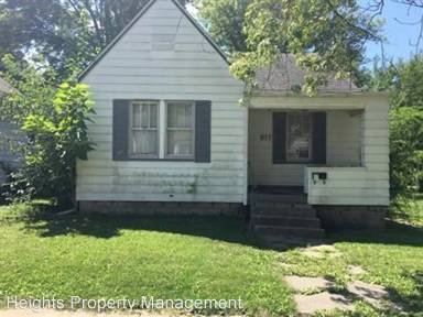 Main picture of 812 W Macqueen Ave