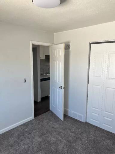 Main picture of 810 Yucca Dr