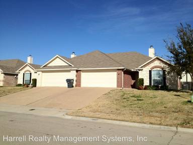 Main picture of 309 Chapel Trail Cir