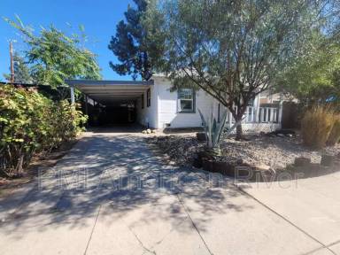 Main picture of 2643 43rd St