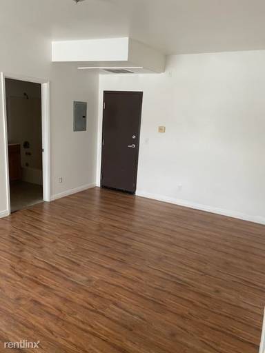 Main picture of 4504 San Fernando Rd