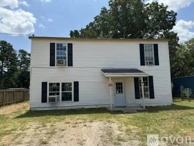 Main picture of 61 Roberts Loop