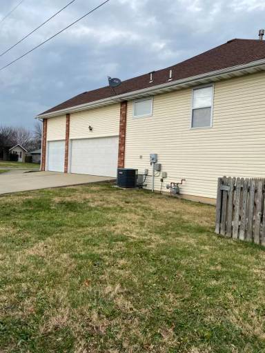 Main picture of 3882 S Homewood St