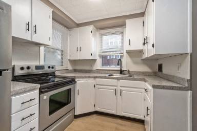 Main picture of 301 W Wilkes Barre St