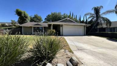 Main picture of 6064 Laura Ln