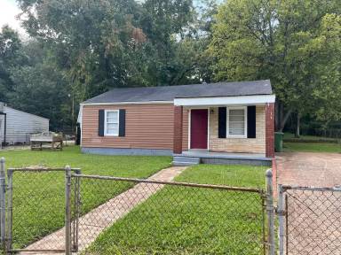 Main picture of 1019 Fairway Dr NW