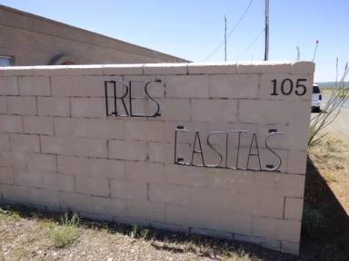 Main picture of 105 S Ridge Road
