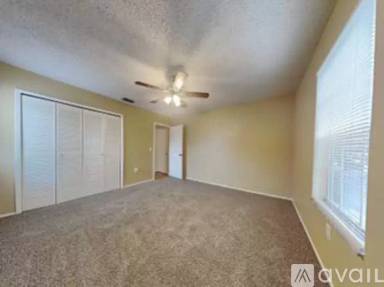 Main picture of 7606 Glades Ct