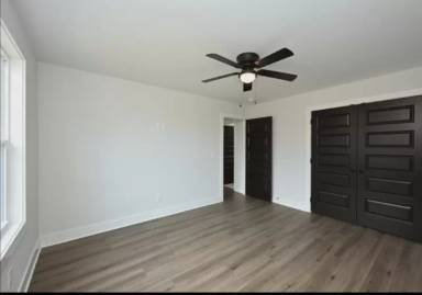 Main picture of 1609B Elizabeth Rd