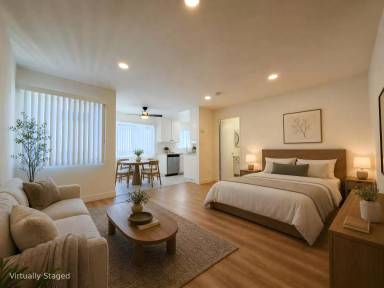 Main picture of 10140 Mountair Ave