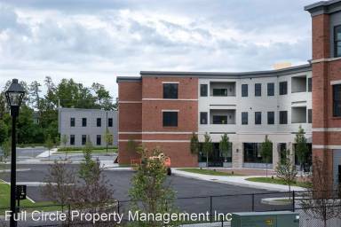 Main picture of 32 Cottonwood Dr