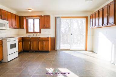 Main picture of 4109 1/2 Lowry Ave N