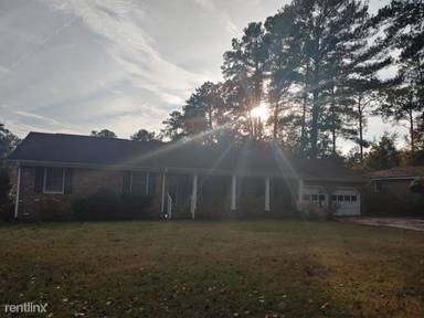 Main picture of 8020 Bay Springs Rd