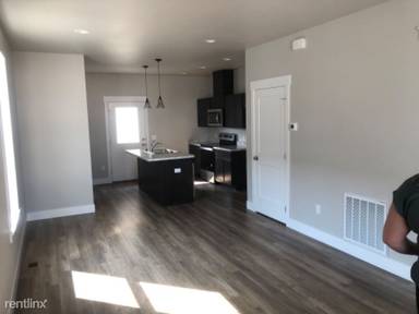 Main picture of 6014 Farmstead Ave