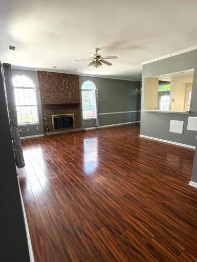 Main picture of 900 Gretna Green Dr