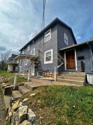 Main picture of 1305 SW Clay St