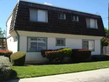 Main picture of 668 Clark Ave