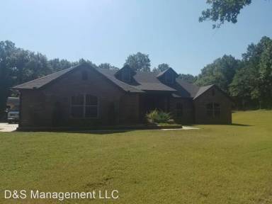 Main picture of 19580 Dove Ln