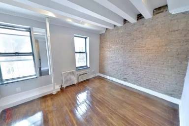 Main picture of 208 1st Ave