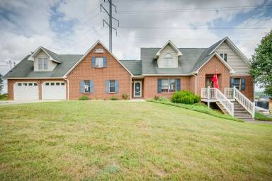 Main picture of 115 Dove Dr