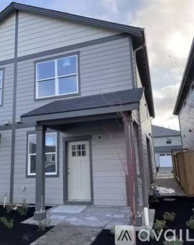 Main picture of 1877 SE Mulberry Ave