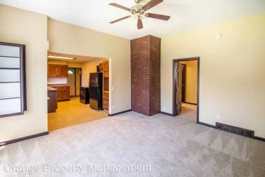 Main picture of 2230 S 15th St