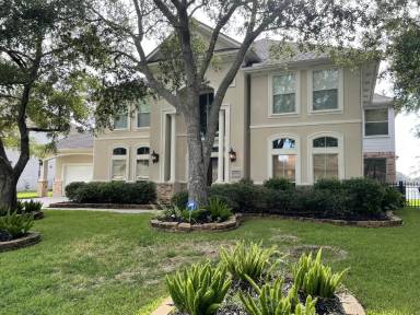 Main picture of 1938 Waters Edge Ln