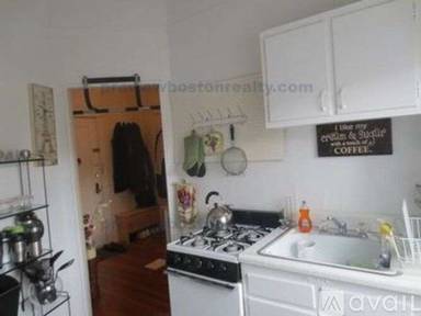 Main picture of 1350 Commonwealth Ave