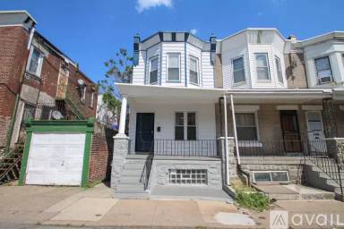 Main picture of 105 S Peach St