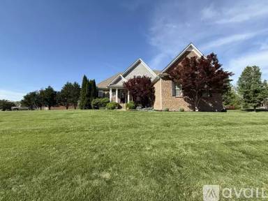 Main picture of 260 Cullom Way