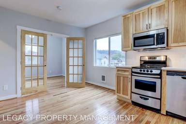 Main picture of 245 SE 80th Ave