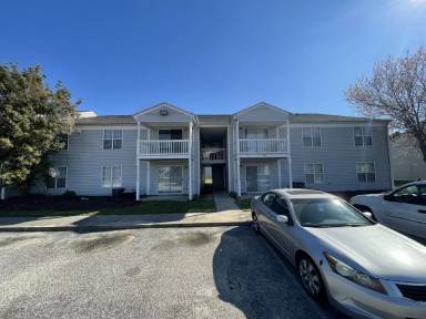 Main picture of 721 S Parker Dr