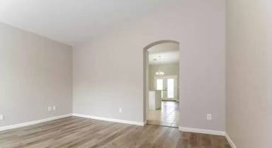 Main picture of 1615 E Ash Ave
