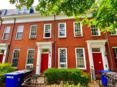 Main picture of 327 C St SE