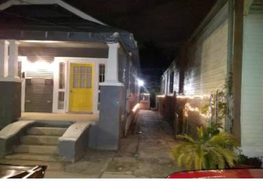 Main picture of 3123 Urquhart St