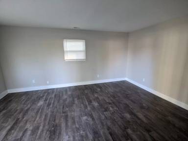 Main picture of 2807 Manlove Ave