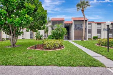 Main picture of Village Brooke Condominium