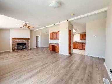 Main picture of 74804 Amboy Rd