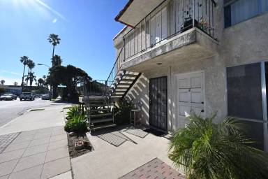 Main picture of 2146 Sunset Cliffs Blvd