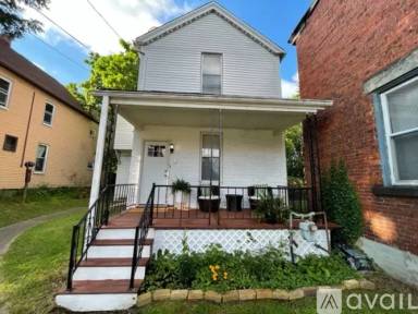 Main picture of 716 Walnut St