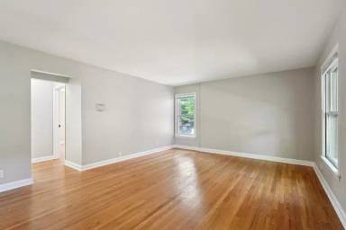 Main picture of 826 E Henry Clay St